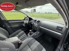 Volkswagen Golf (2008) thumbnail 4
