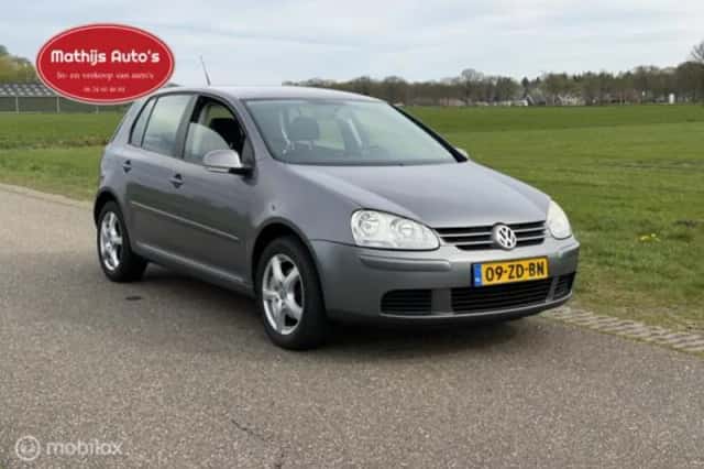 Volkswagen Golf (2008) thumbnail 6