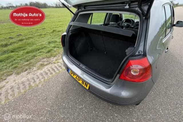 Volkswagen Golf (2008) thumbnail 8