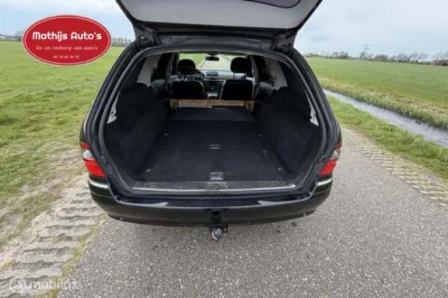 Mercedes-Benz E280 (2006) thumbnail 9