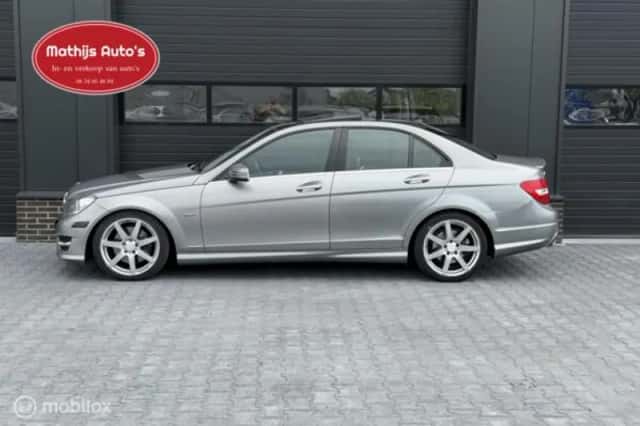 Mercedes-Benz C-Klasse (2012) thumbnail 2