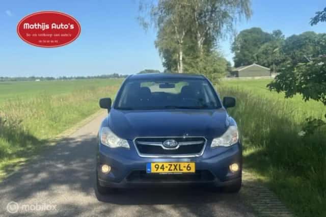 Subaru XV (2013) thumbnail 2