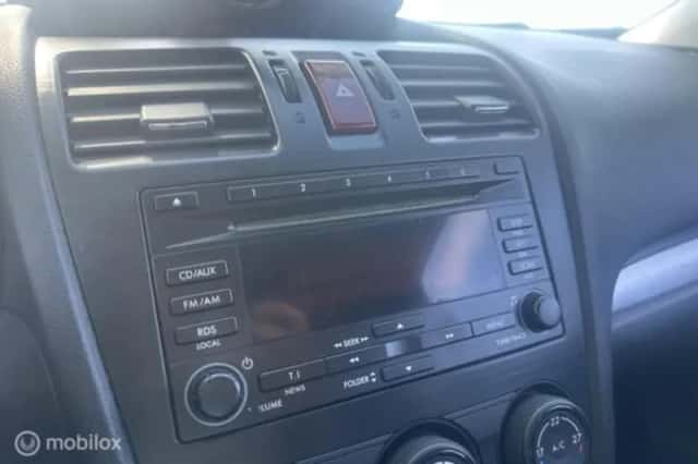 Subaru XV (2013) thumbnail 12