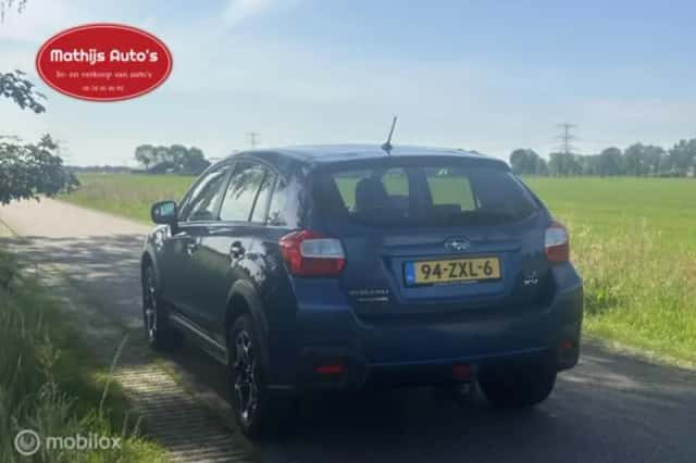 Subaru XV (2013) thumbnail 3