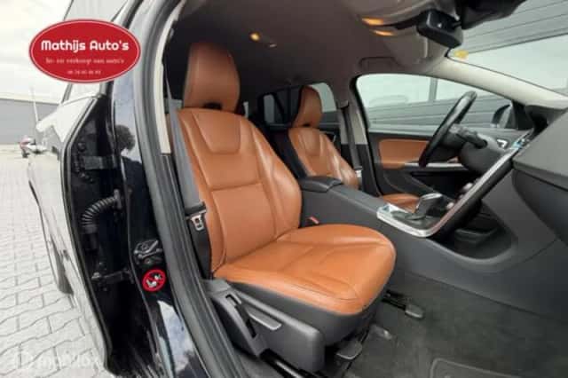 Volvo V60 (2012) thumbnail 6
