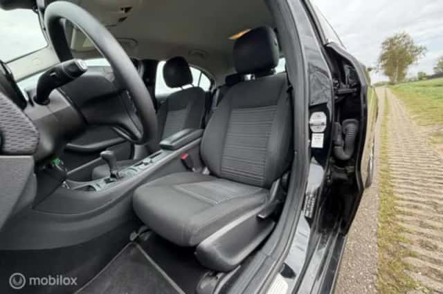 Mercedes-Benz A-Klasse (2013) thumbnail 14