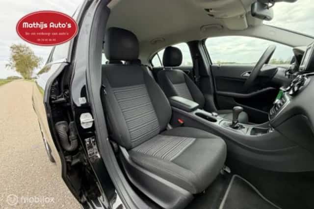 Mercedes-Benz A-Klasse (2013) thumbnail 5