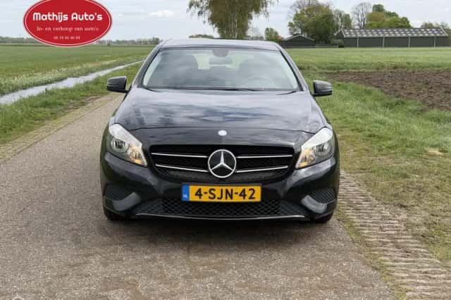 Mercedes-Benz A-Klasse (2012) thumbnail 2