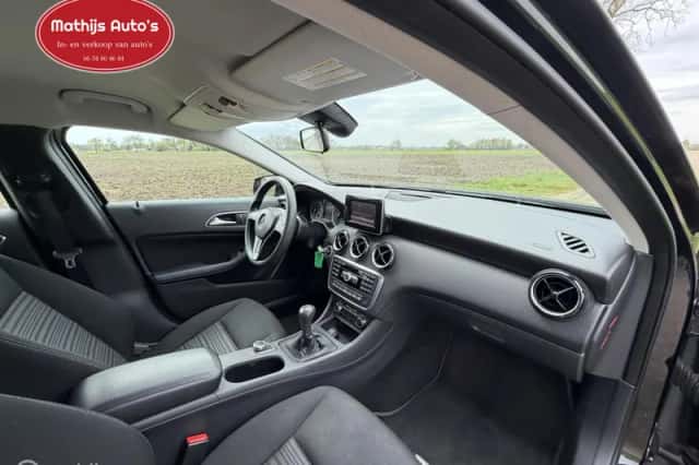 Mercedes-Benz A-Klasse (2012) thumbnail 4