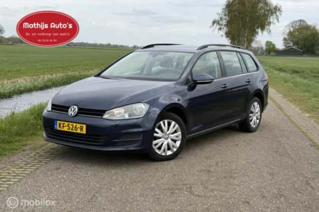 Volkswagen Golf (2016) thumbnail 1