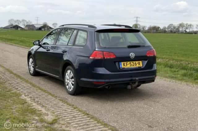 Volkswagen Golf (2016) thumbnail 11