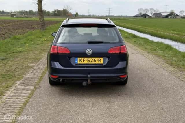 Volkswagen Golf (2016) thumbnail 12