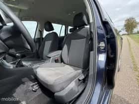 Volkswagen Golf (2016) thumbnail 14