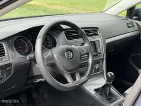 Volkswagen Golf (2016) thumbnail 16