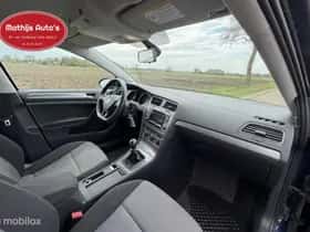 Volkswagen Golf (2016) thumbnail 4