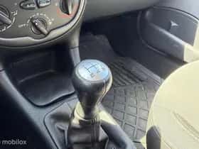 Peugeot 206 (2008) thumbnail 16