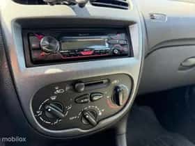 Peugeot 206 (2008) thumbnail 19