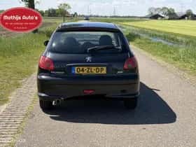 Peugeot 206 (2008) thumbnail 10