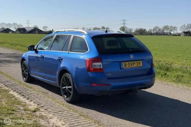 Škoda Octavia (2013) thumbnail 11