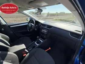 Škoda Octavia (2013) thumbnail 4