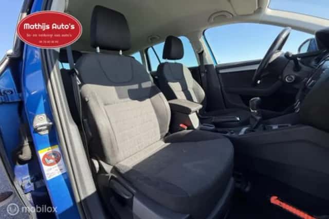 Škoda Octavia (2013) thumbnail 5