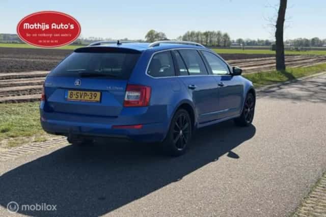 Škoda Octavia (2013) thumbnail 7