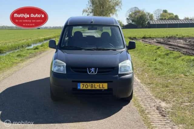 Peugeot Partner (2004) thumbnail 2