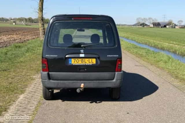 Peugeot Partner (2004) thumbnail 12