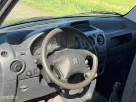 Peugeot Partner (2004) thumbnail 14