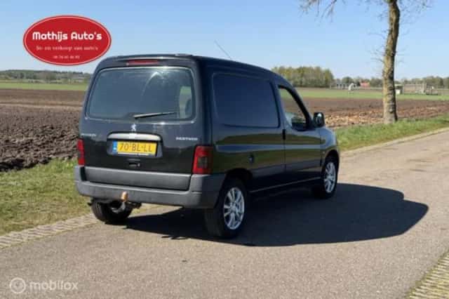 Peugeot Partner (2004) thumbnail 7