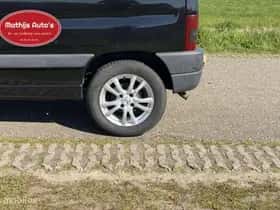Peugeot Partner (2004) thumbnail 10