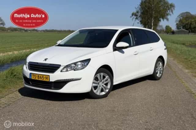 Peugeot 308 (2015) thumbnail 1