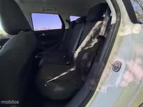 Peugeot 308 (2019) thumbnail 12