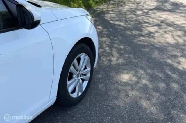 Peugeot 308 (2019) thumbnail 14