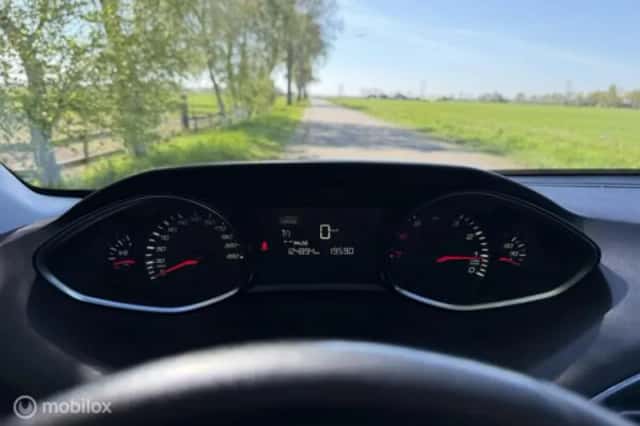 Peugeot 308 (2019) thumbnail 16