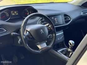 Peugeot 308 (2019) thumbnail 17