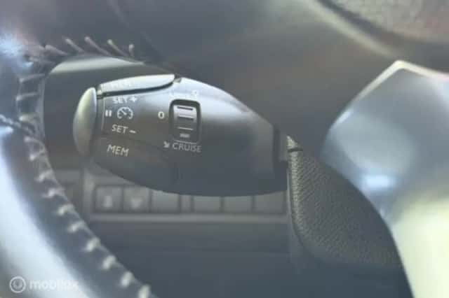 Peugeot 308 (2019) thumbnail 20