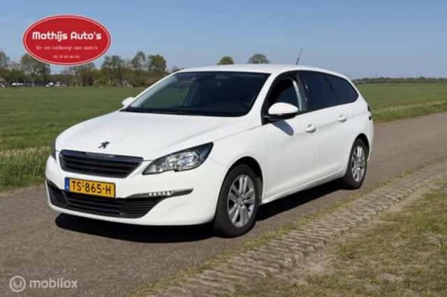 Peugeot 308 (2015) thumbnail 4