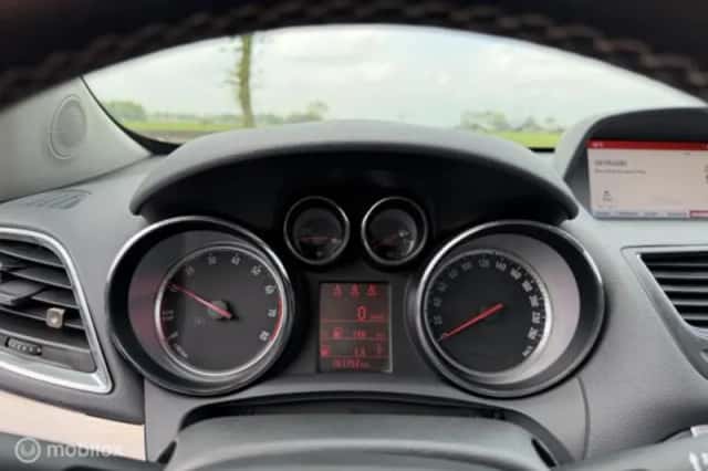Opel Mokka (2018) thumbnail 16