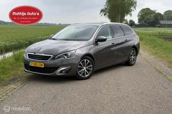 Peugeot 308 (2014) — foto 1