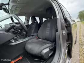 Peugeot 308 (2014) thumbnail 16