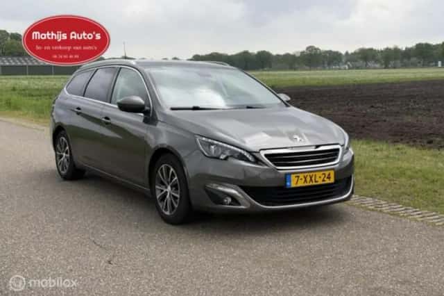 Peugeot 308 (2014) thumbnail 3
