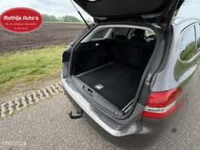 Peugeot 308 (2014) thumbnail 5
