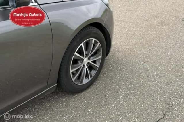 Peugeot 308 (2014) thumbnail 10