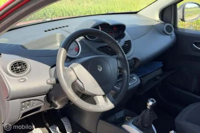 Renault Twingo (2016) thumbnail 13
