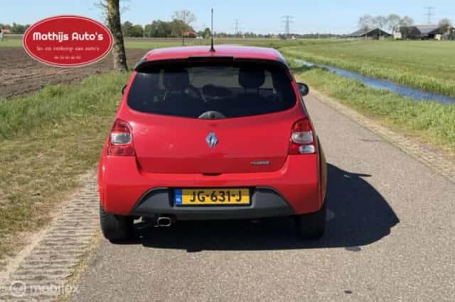 Renault Twingo (2016) thumbnail 9