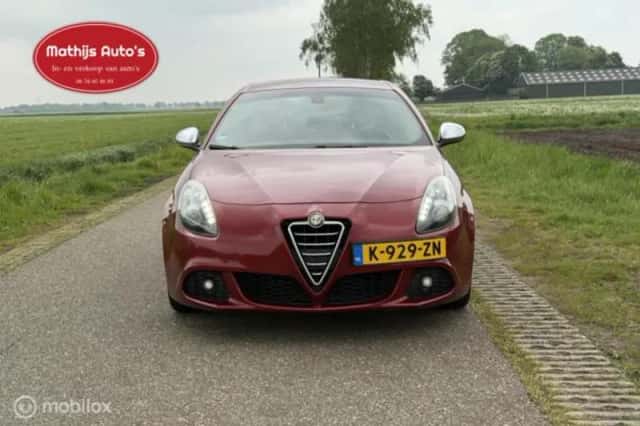 Alfa Romeo Giulietta (2021) thumbnail 2