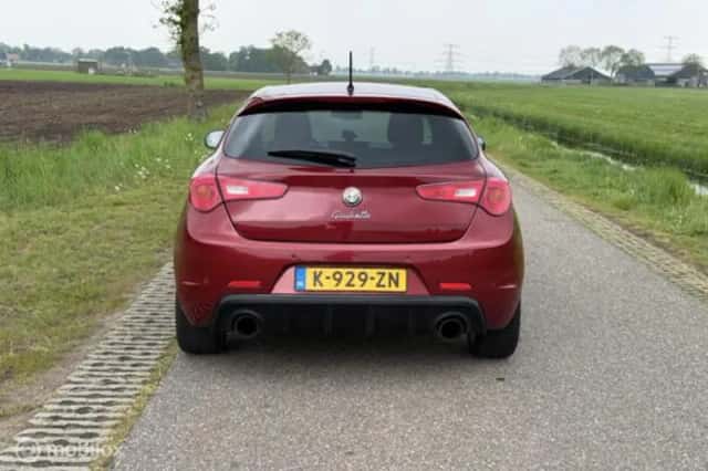 Alfa Romeo Giulietta (2021) thumbnail 11