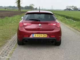 Alfa Romeo Giulietta (2021) thumbnail 11