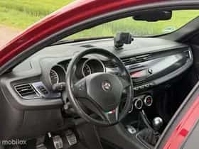 Alfa Romeo Giulietta (2021) thumbnail 13